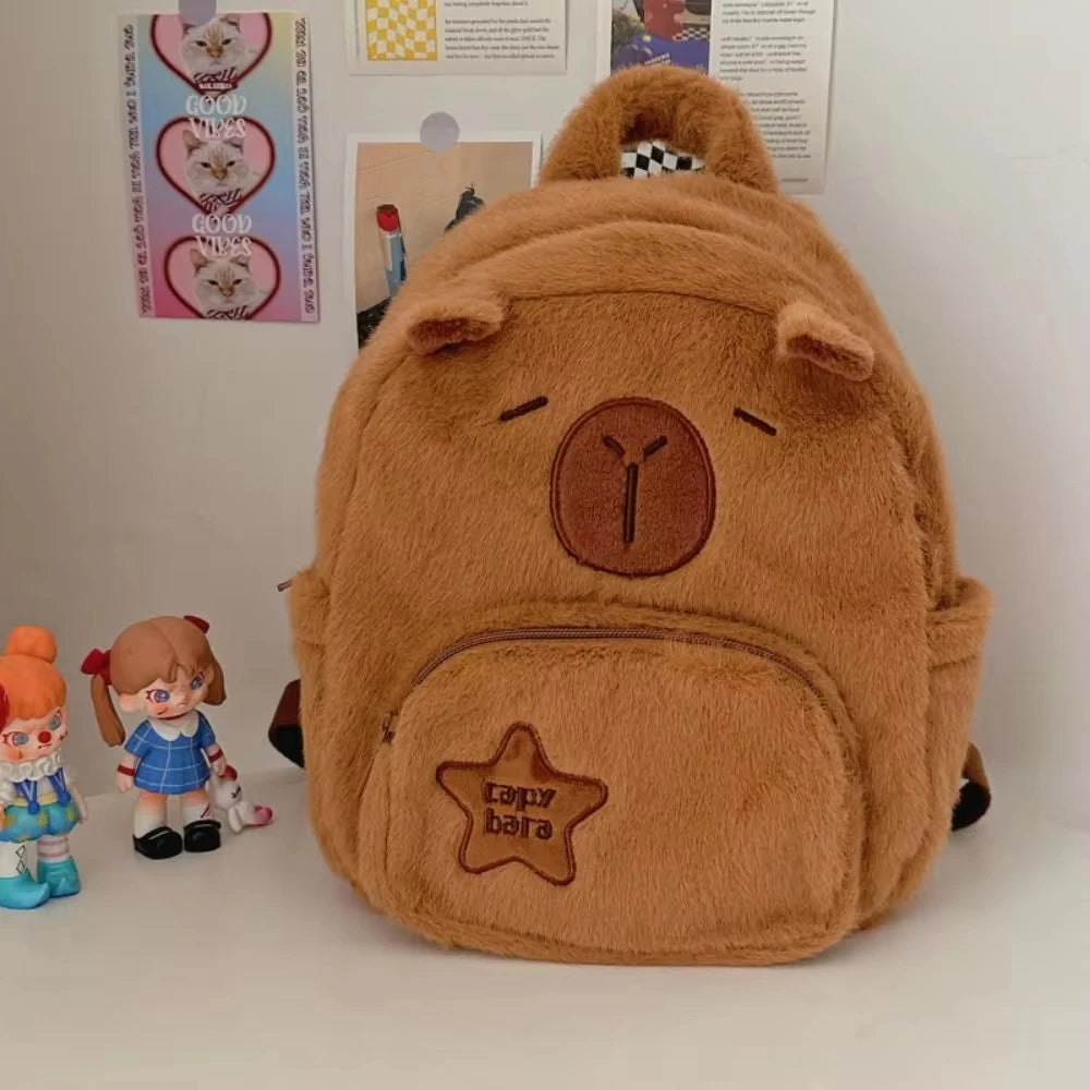 Mochila Escolar Infantil Unissex de Pelúcia Capivara